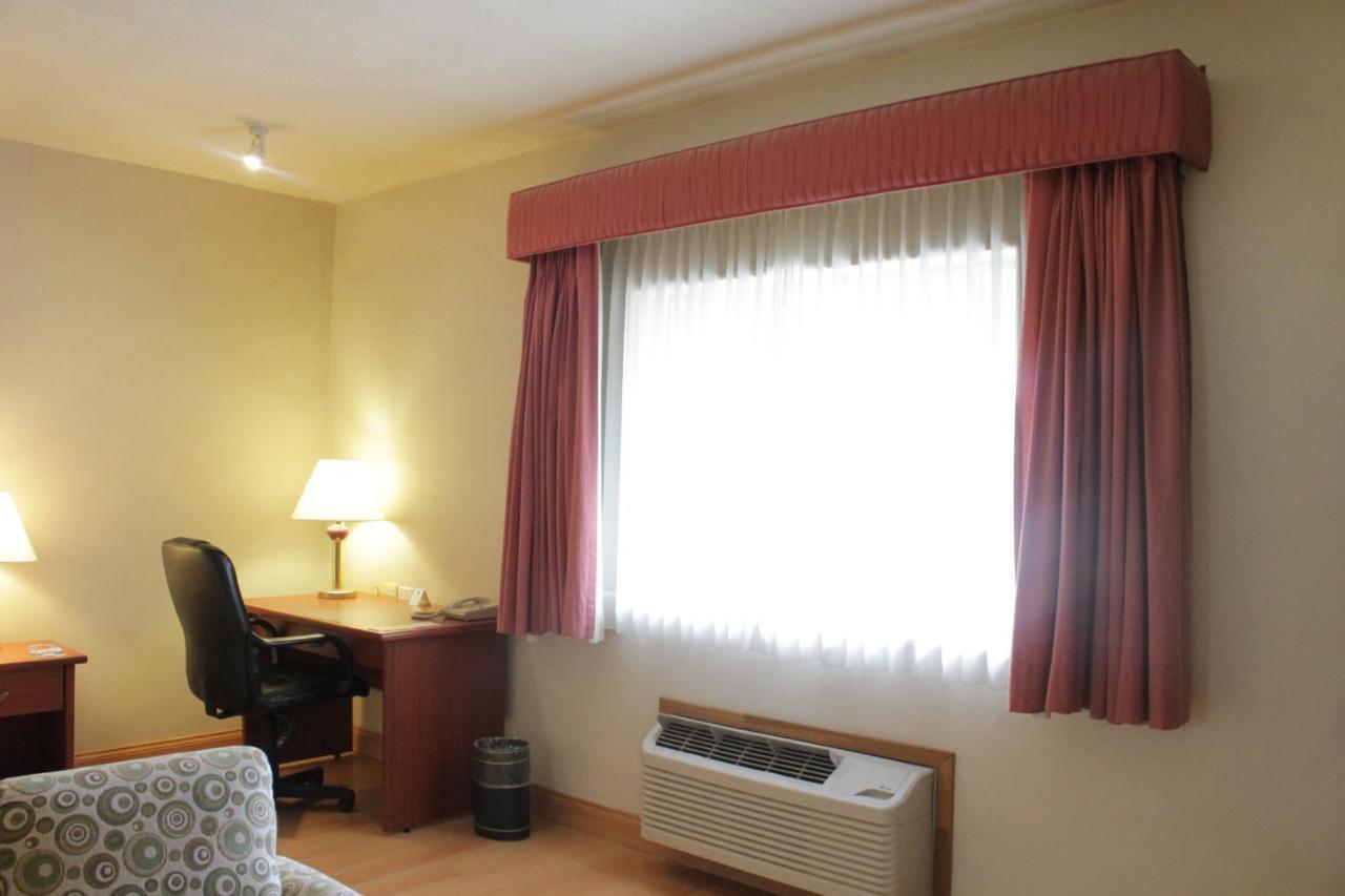 Holiday Inn Express Chihuahua By Ihg Exterior foto